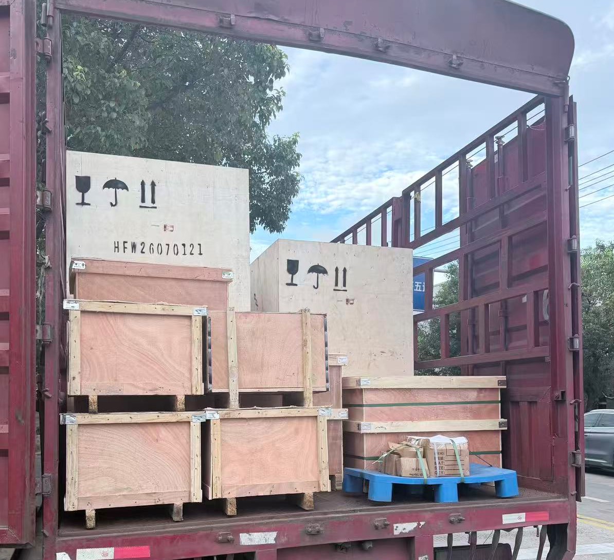 Socket Weld Fittings, SAE Flanges & Hydraulic Connectors Shipped to Vietnam